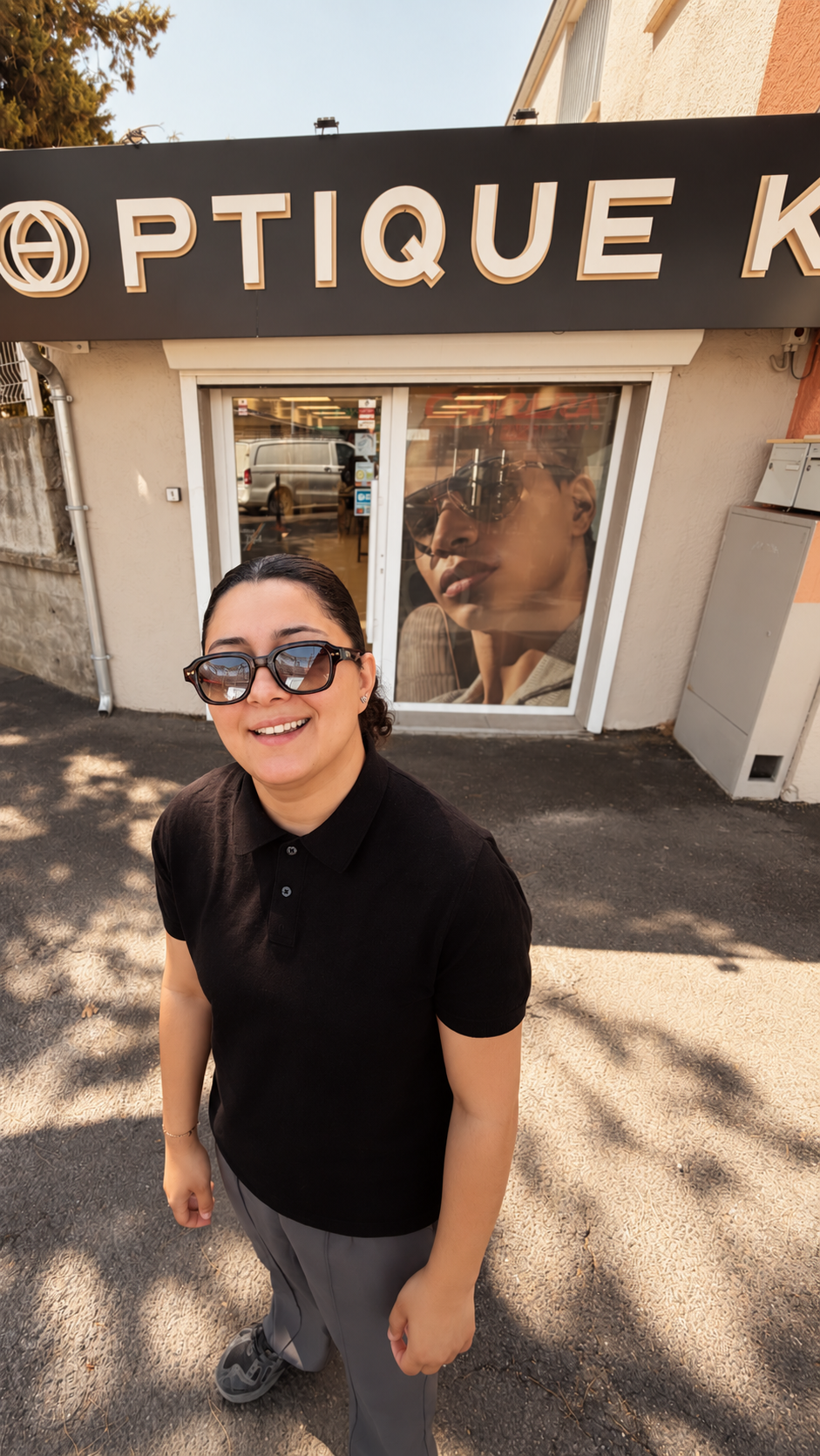 Devanture de la boutique Optique K. à Nîmes